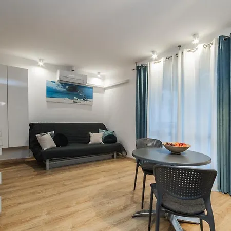 Flatbook Apartmenty - * Krynica Morska